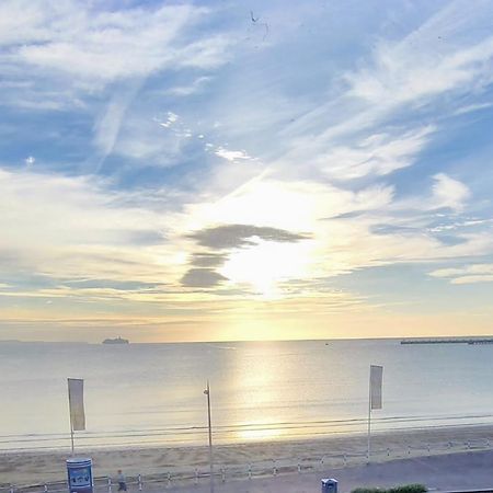 Sunrise View - Beachfront Apartment, וויימות' מראה חיצוני תמונה